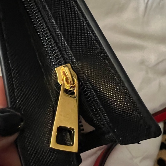 👑✅PRICE FIRM✅NO OFFERS SUPER SALE!! AUTHENTIC Dolce & Gabbana Plastic Cosmetic - Picture 8 of 17